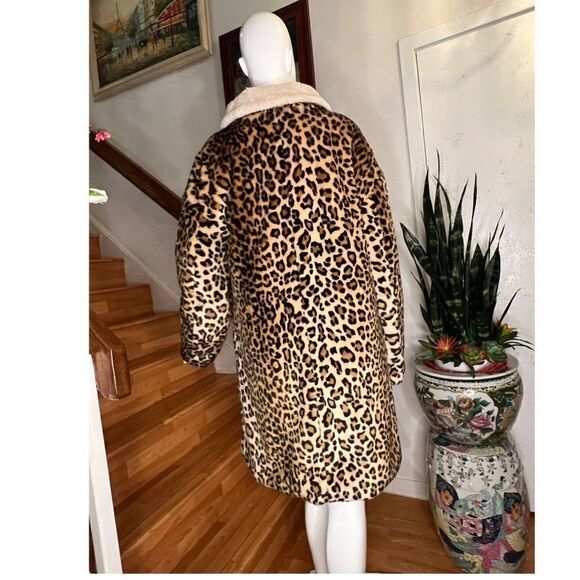 Anthropologie Jakett Leopard Jacket - Picture 5 of 7